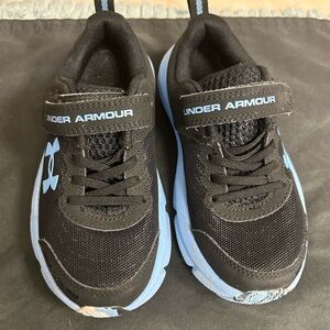 Under Armour Kids Black Sneakers with Blue Highlights